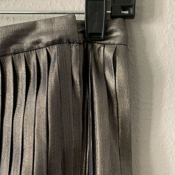 Tory Burch Metallic Pleated Audra Skirt - Picture 5 of 6